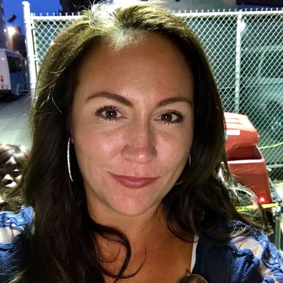 Meet your Posher, Mindy - Picture 1 of 1